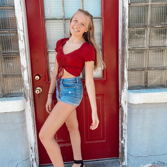 Meet your Posher, Kate - Picture 1 of 1